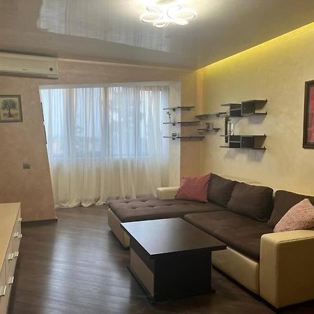 Apartament Theta- Langa Centru, Cada Hidromasaj Suceava Esterno foto
